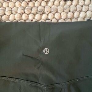 Lululemon green size 6 align leggings
